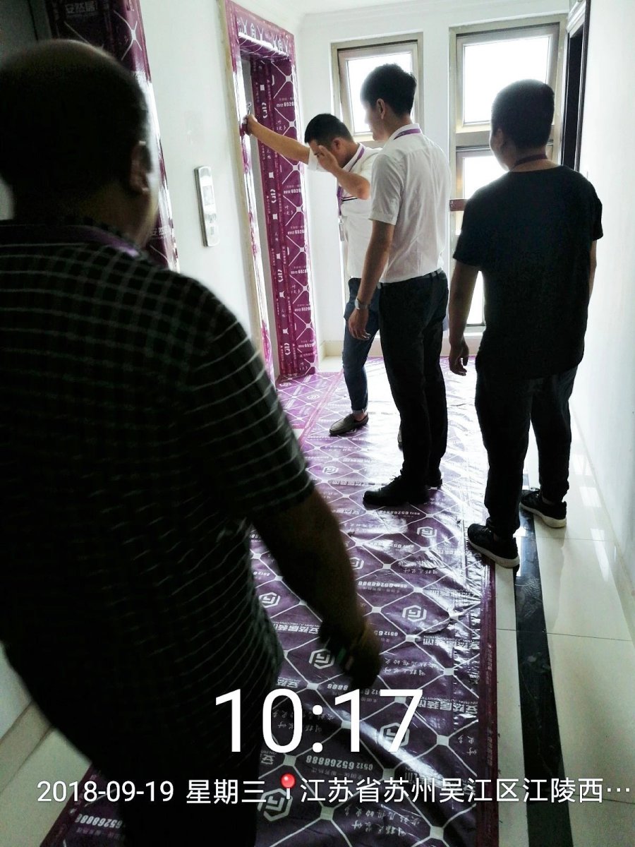 5baf1578e93fb.jpg