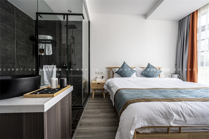 60b8301c5bed1.jpg